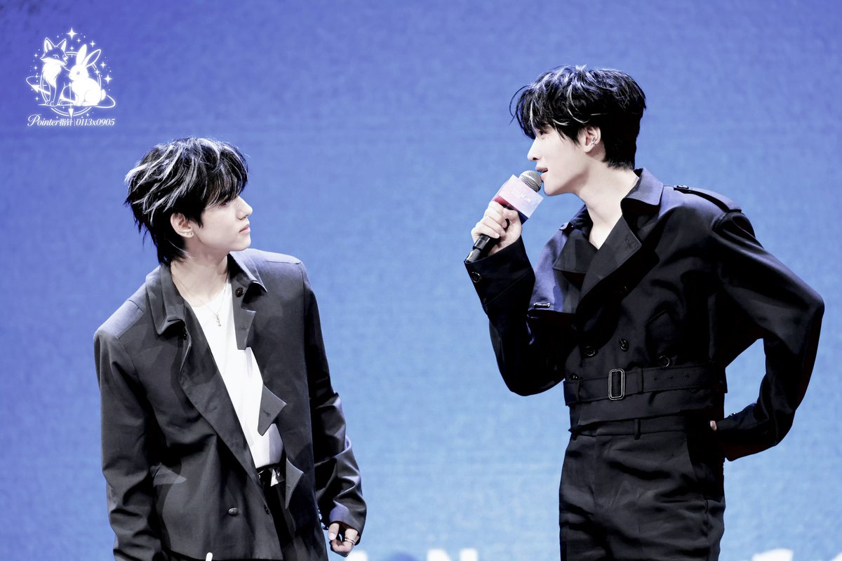 xiaoxindaily's tweet photo. 我真的好想你们两个啊 🫶💖💚 https://t.co/303jU9iYCJ
