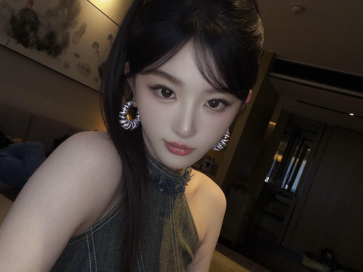 whkwisy's tweet photo. 20260610 공설아 샤오홍슈📕🆙 (1/2)

전부셀카🤳

#공설아 #孔雪儿 #KongXueer #SnowKong  #ขงเสว่เอ๋อร์ https://t.co/q3DvMtf34s
