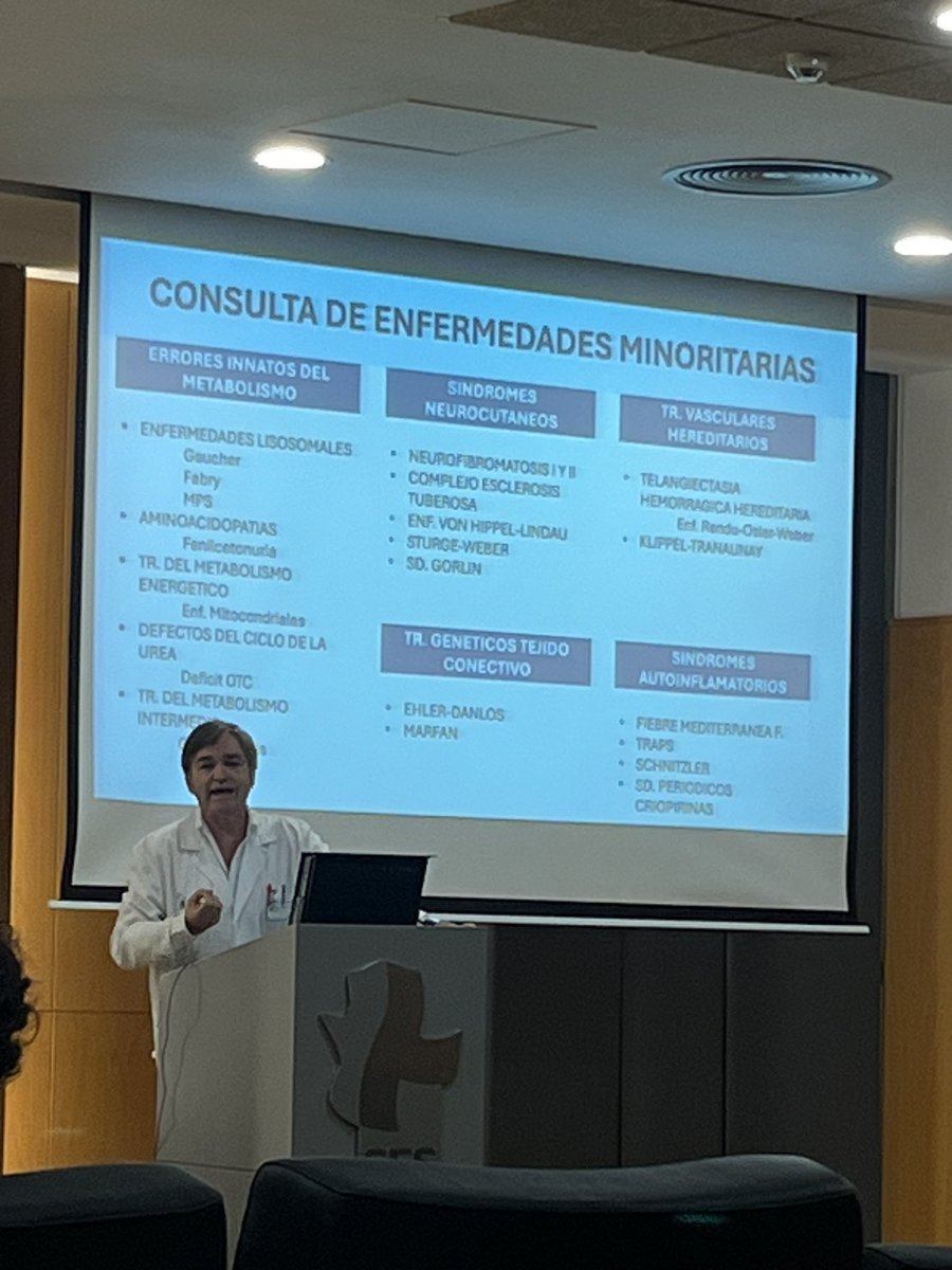 AlbertoDiazGa10's tweet photo. Jornada genética en enfermedades raras en Badajoz. 
Coordinación entre especialidades y rol del gestor de casos. 
 La importancia de la celeridad en genética y de la falta de personal .Ausencia aún de CSUR en Extremadura . 

@iui_inube #enfermedadesraras https://t.co/bvn72gpKDj