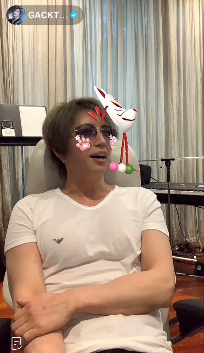 Puu_NK_'s tweet photo. マレーシアの観光スポットGACKTさん https://t.co/NWkSYsZyHA