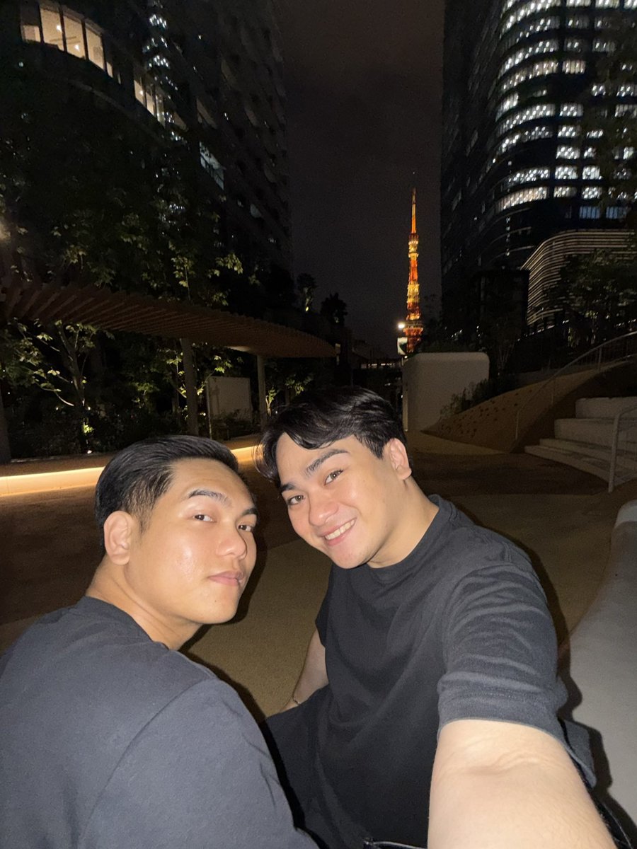 eijichi_'s tweet photo. from roommates to colleagues, fantasy? 🦄

77th 🫶🏻 https://t.co/zSOm2OVZjF