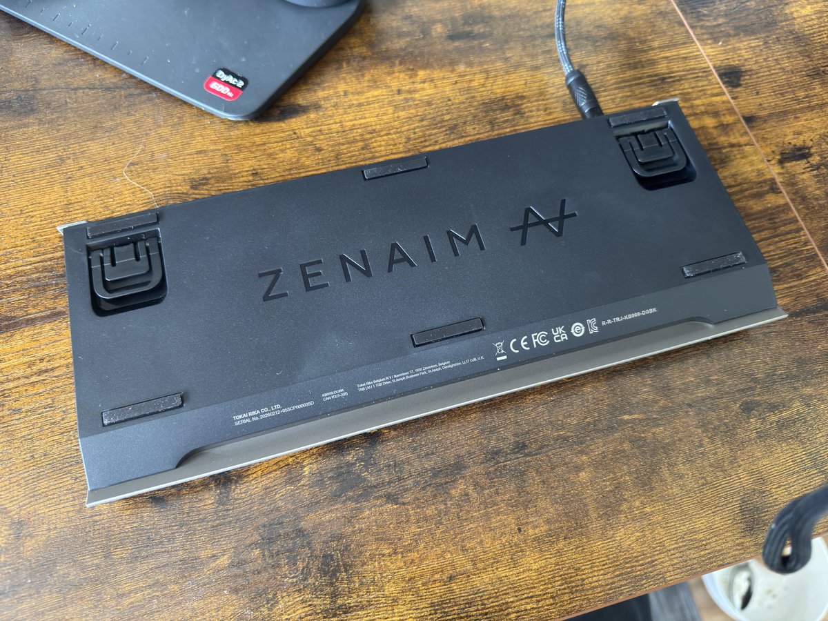 MorrTex's tweet photo. Low profile HE Keyboards are the new meta. This thing is insane. Can’t go back to my Wooting https://t.co/8b5P61JB42