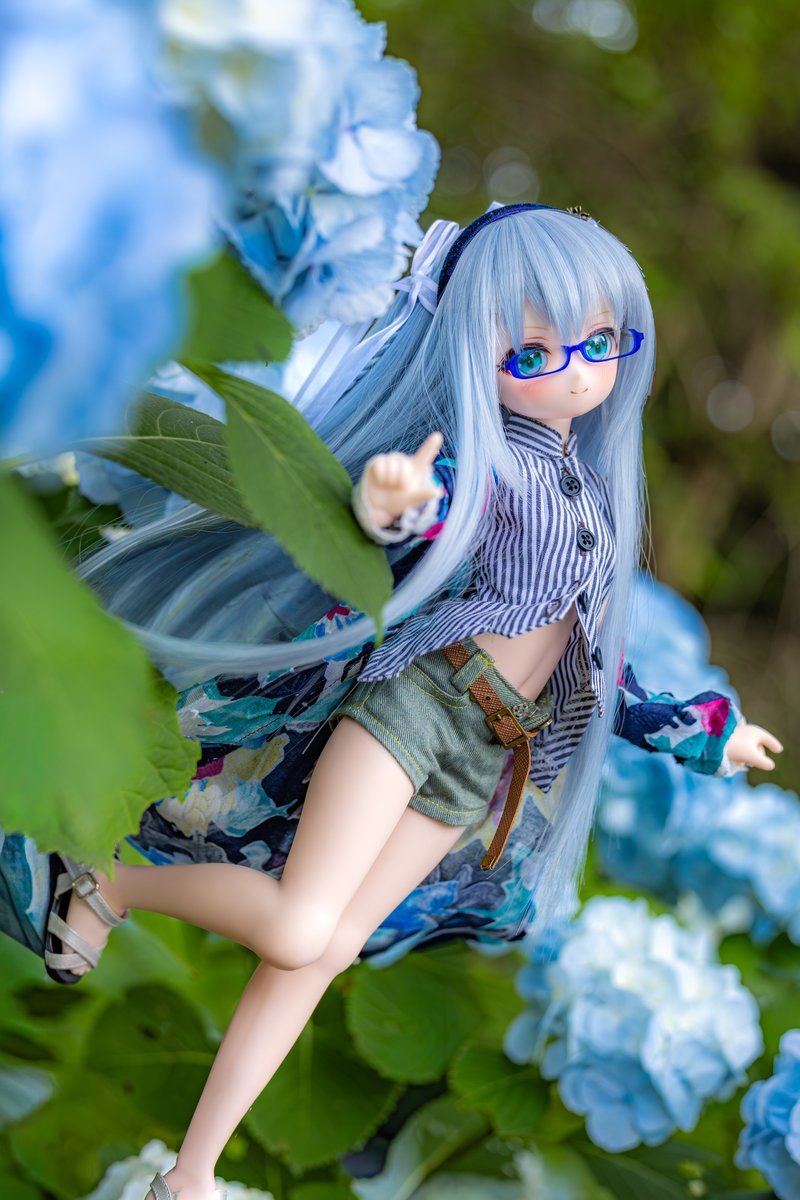 Sabre_18b's tweet photo. 紫陽花散歩👓️

#RonshukaCouture #TOAClaris #ほかぽか服 https://t.co/MAqWBxcyGR
