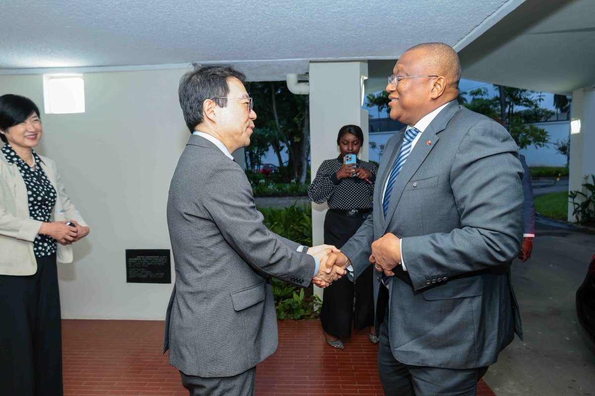 MINCOM_CI's tweet photo. Coopération Côte d’Ivoire–Japon : le MICOM a pris part au dîner offert en l’honneur de Mme TAKAHASHI Misako. Une rencontre qui illustre le renforcement des relations entre les deux pays, avec le #SICA2026 comme nouveau cadre de coopération culturelle et audiovisuelle. #Japon https://t.co/09p2Jhe9wA