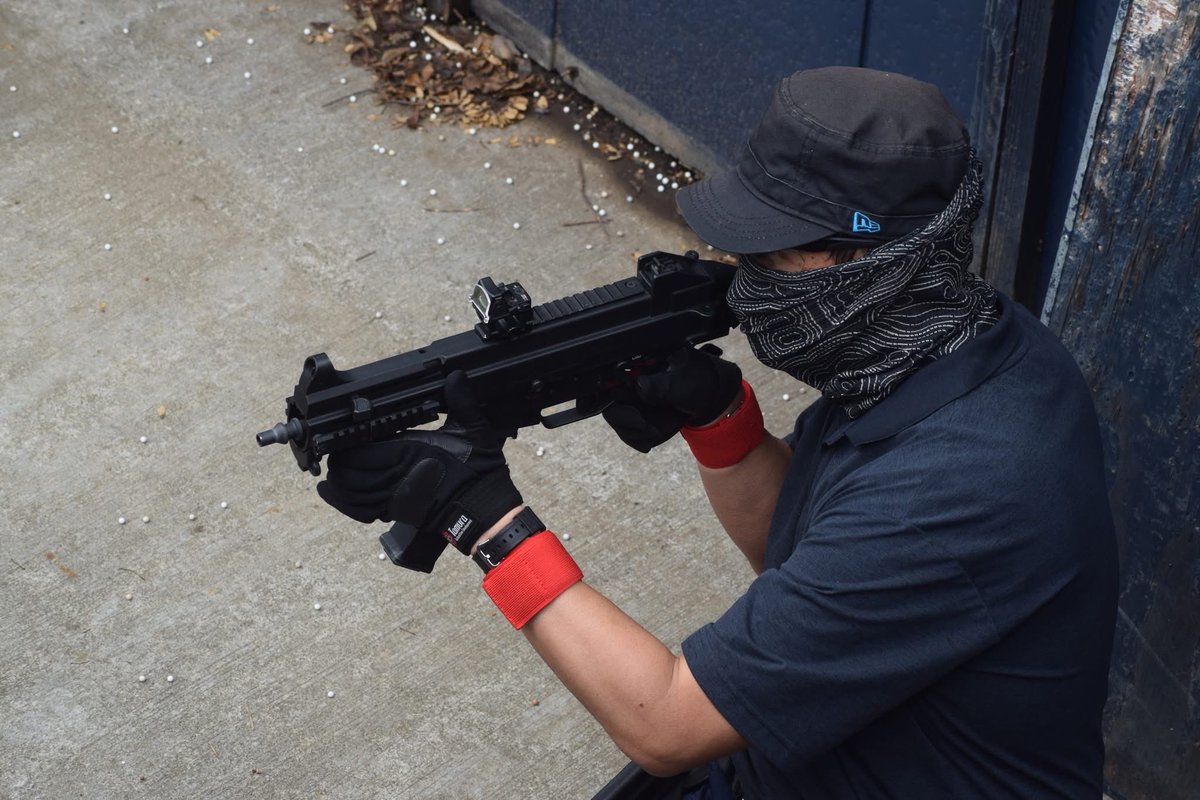 tcrmacimwWRj3lv's tweet photo. 本日の半年ぶりのおサバゲまとめ
UMP9ガスMAXカスタム最高
グロックも良く当たる
10年ぶりの再会
ホルスター壊れる
コブラって何？
グロックのロングマガジンが生えた…でした

参加された皆さま、ありがとうございました！
やっぱりサバゲーって面白いですね！…ホルスター買い換えなくちゃ

#t_mout https://t.co/KYwqQttXay