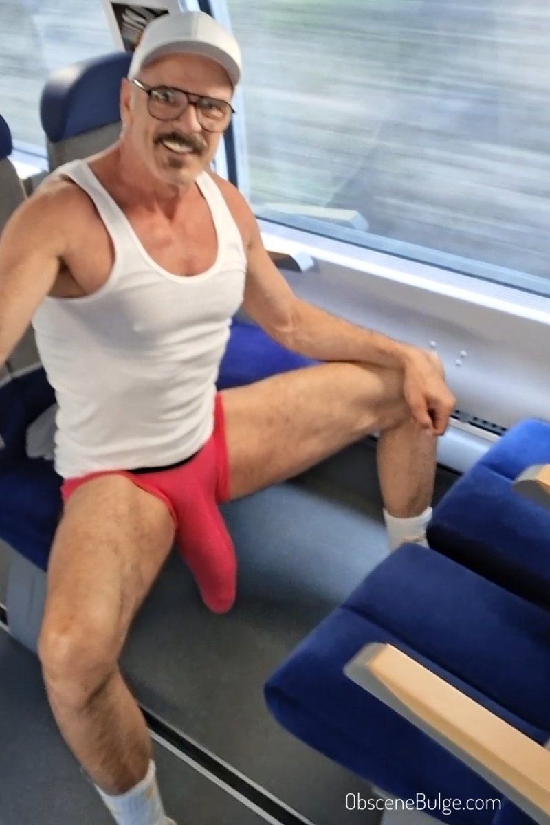 ObsceneBulge's tweet photo. On a public train manspreading... 
No shame whatsoever!

#manspreading #obscenebulge #teninchsoftie #noshame https://t.co/cL9eaSv1Nr