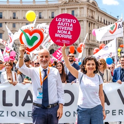 BASTABUGIE's tweet photo. BastaBugie consiglia
MANIFESTAZIONE PER LA VITA
Sabato 13 giugno
Roma (14.30-18.30)
https://t.co/0stGwSXfaR https://t.co/aZRG6vkffT