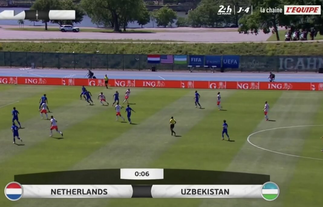Kheir06Eddine's tweet photo. Voici le stade où se jouera le match ce soir, l’autre photo, c’est le stade où s’est joué Pays-Bas-Ouzbekistan (retransmis en direct en présence du VAR), حلل و ناقش https://t.co/EwQ1NG8Wuu
