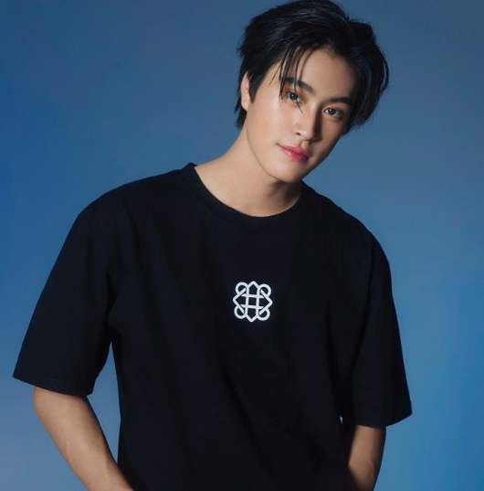 AboutMusicYT's tweet photo. Happy 22nd birthday to the talented Gemini Norawit! https://t.co/RDbpYYOb1T