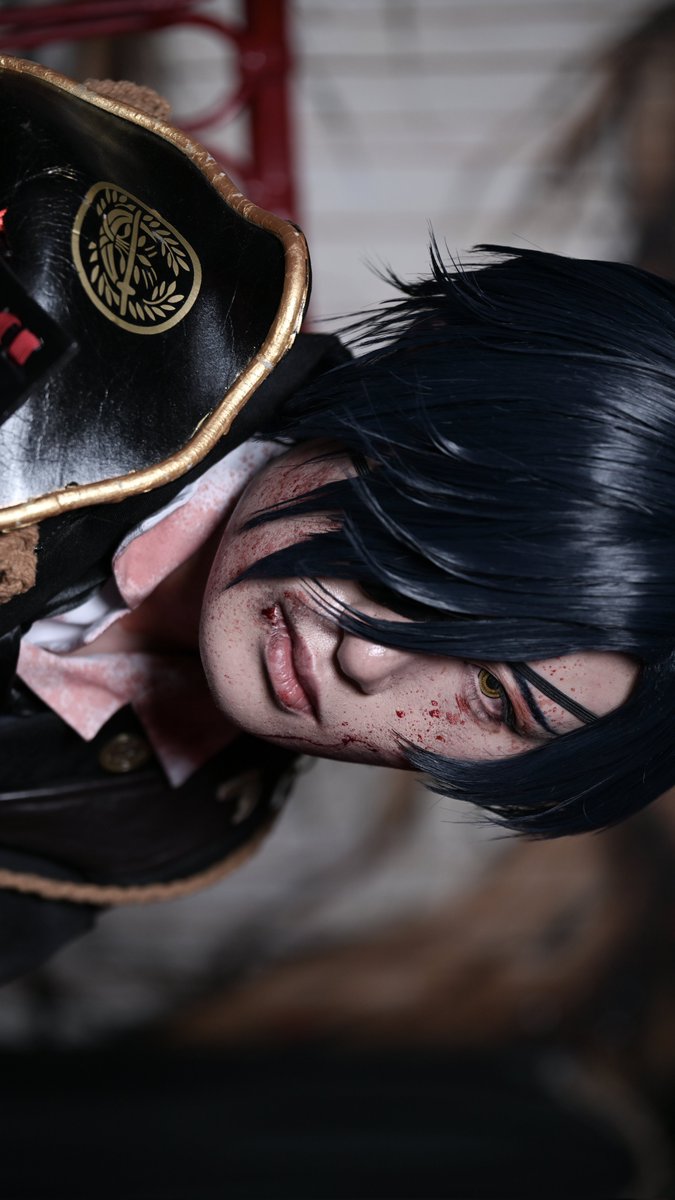 Athu32's tweet photo. ※Cosplay(血糊)※
刀剣乱舞/燭台切光忠
.
.
.
─  静牙  ─
.
.
photo:紅星さん(@RedStar_795) https://t.co/M6JfUgCRpJ