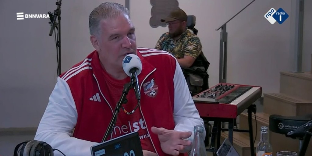 safc's tweet photo. Seadog Marco flying the flag for Scarborough Athletic on Dutch National Radio 🙌

On Sunday, Dutch Seadog Marco Schouten was a guest on @NPORadio1 taking all things Scarborough Athletic, including their visit in March and why the @DutchSeadogs have chosen to back the Boro! Great work Marco 🤝

You can find the interview (in Dutch) here: https://t.co/hkErFmB2py