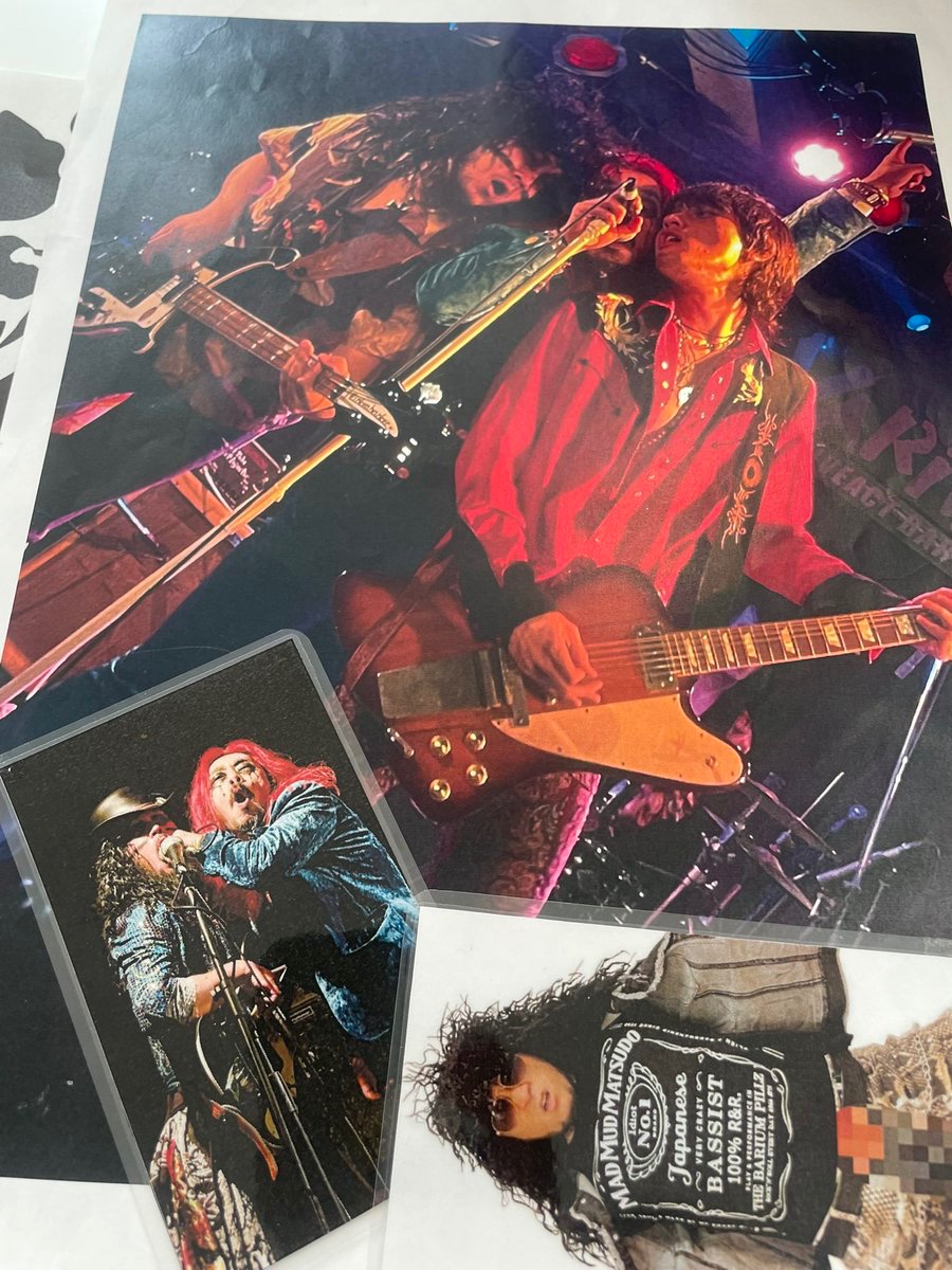 oJpdZl4HmV34827's tweet photo. バリュウム・ピルス
地獄のめんたいロック
2012年結成の暑苦しい奴等
とにかく70年代のロックを伝承するロック馬鹿野郎達
理屈は要らない
最低で最高の如何わしい奴等だ
👇
https://t.co/9PnNbvDAdL https://t.co/5OYYoR1Jcu