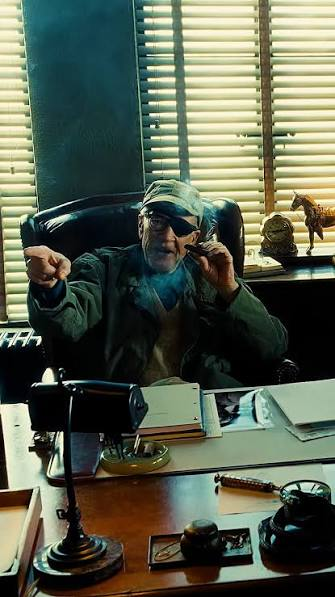 msarvello1's tweet photo. The category is: directors looking cool smoking a cigar https://t.co/FuTR424ocE