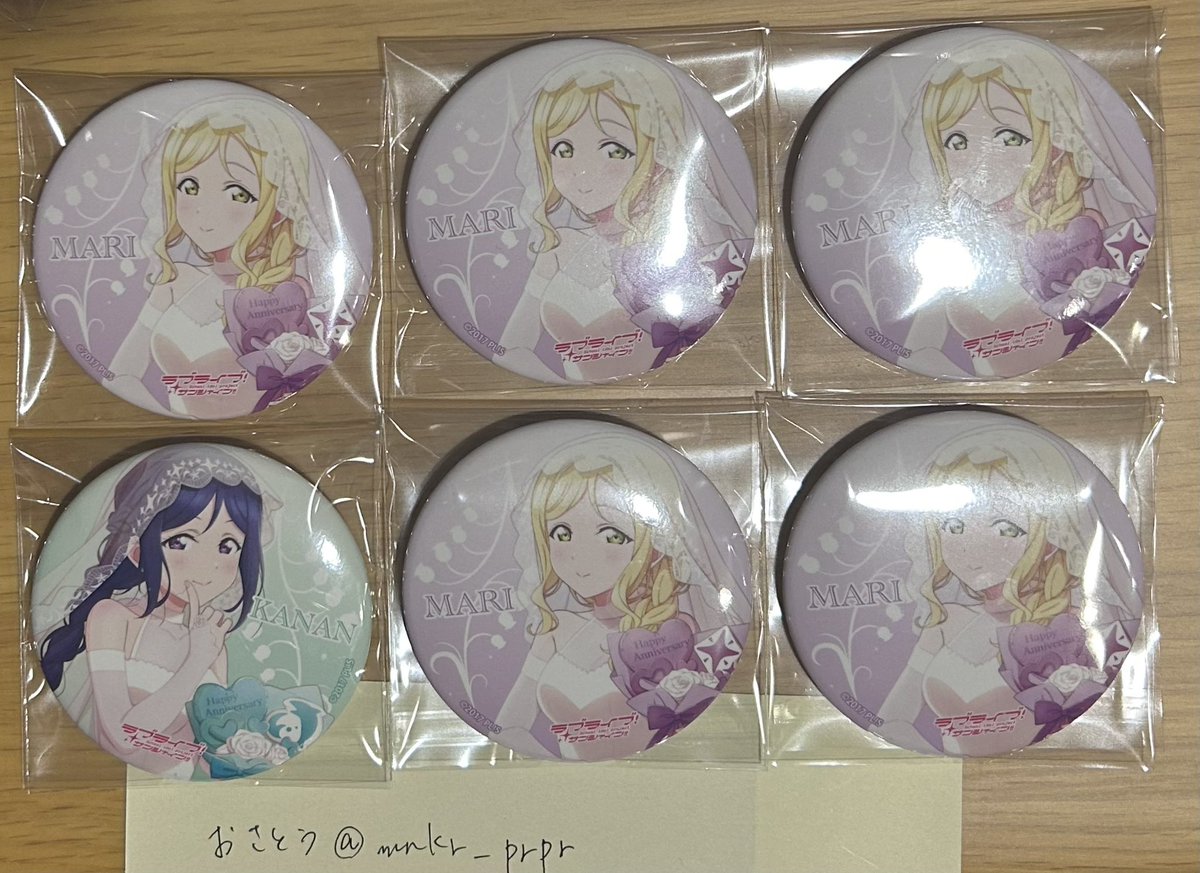 mnkr_prpr's tweet photo. @kanaxmari こんばんは
何度も申し訳ありません。ノーマルの果南鞠莉はまだお求めでしょうか？
こちらの6点お譲りできることになったのですが、定価＋送料にてお迎えいただくことは可能でしょうか？
ご検討のほどよろしくお願いいたします https://t.co/EZLbdLvErh