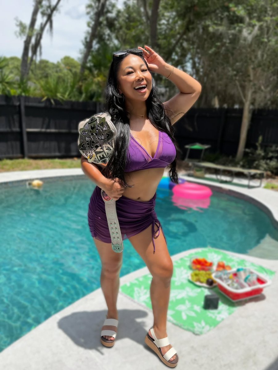 BabesnWrasslin's tweet photo. WWE Evolve Women's Champion Wendy Choo https://t.co/PCEnbgQpeq