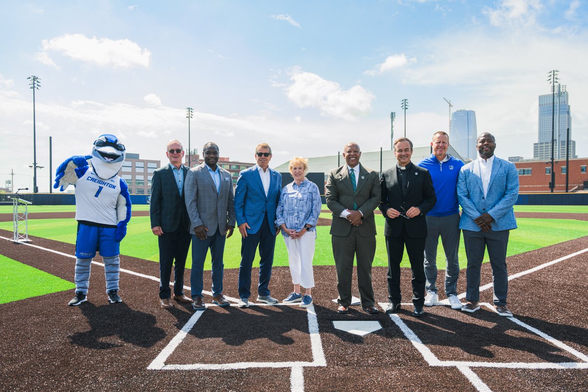 CU_Baseball's tweet photo. A great day celebrating the dedication of the Creighton Baseball Practice Field! 

#GoJays https://t.co/UAK0PU7Cw2