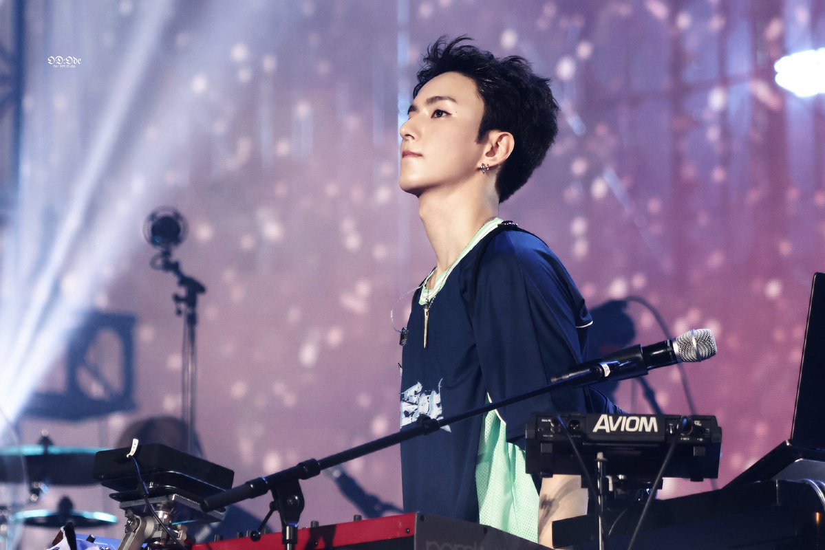 OurDearOde's tweet photo. ⋆ ˚ᯓ★˚⋆

내가 승민이한테 바라는 건 별거 없고
승민이가 하고 싶은 것들 마음껏 하면서 살았으면 좋겠어︎…
나는 앞으로도 변함없이 응원할 테니까 
승민이는 누구보다 행복해야 돼💜

#생일에도_오승민사랑_자가치료불가
#TimeCheck_ItsOdeBirthday https://t.co/ofDuRUGBuP
