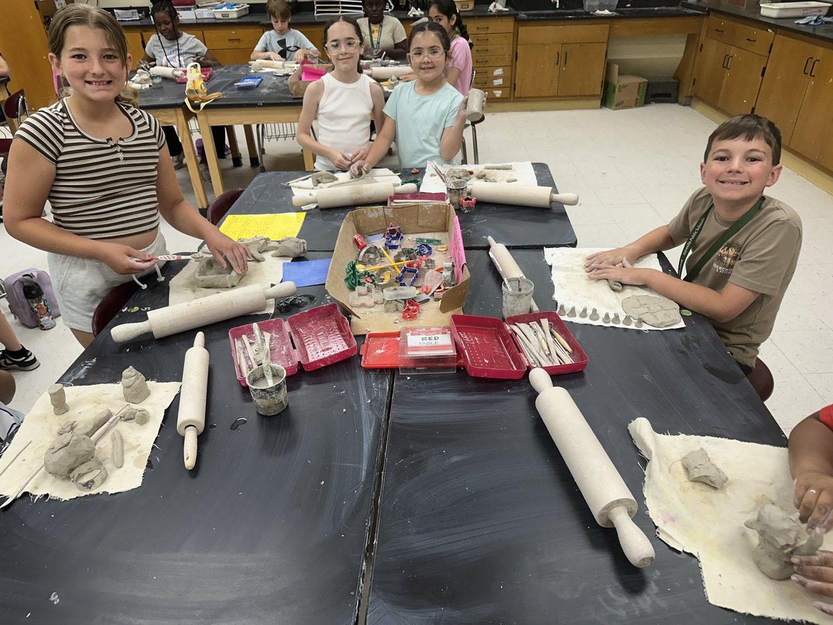 SamselUES's tweet photo. Our future artists have been hard at work putting all of their clay skills into action! Over the past few weeks, students have explored hand-building methods, learned how to shape and refine clay, and brought their creative ideas to life through choice-based clay projects. https://t.co/boeMmWwfVl