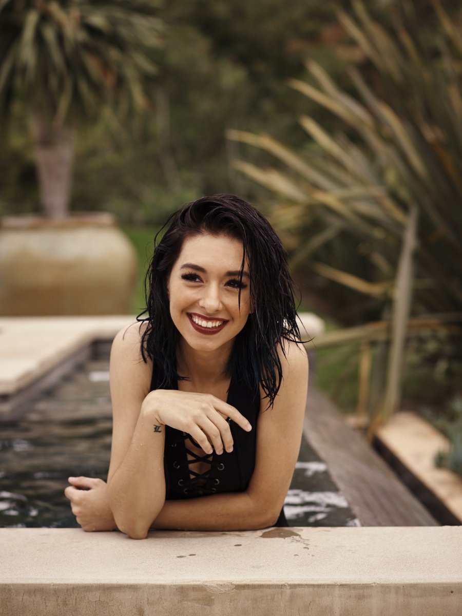 TheRealGrimmie's tweet photo. To honor her legacy further, please donate to the Christina Grimmie Foundation's 10 for TEN Campaign by texting 10FORTEN to 44-321. Thanks to your generosity, we've been able to support families who need it most. Thank you for keeping her with us.
— The Grimmie Family

4/4 https://t.co/aZEhyG9AUU