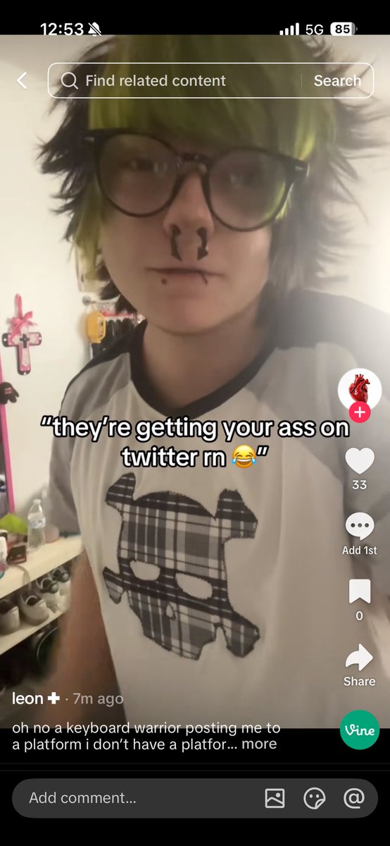 alwaysbeenruee's tweet photo. @surrviiver Weirdo. He clearly didn’t educate himself on shit and doesn’t want to either. https://t.co/EPDUmeOT9r