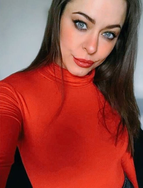 Dominatrix Kayleigh tweet media