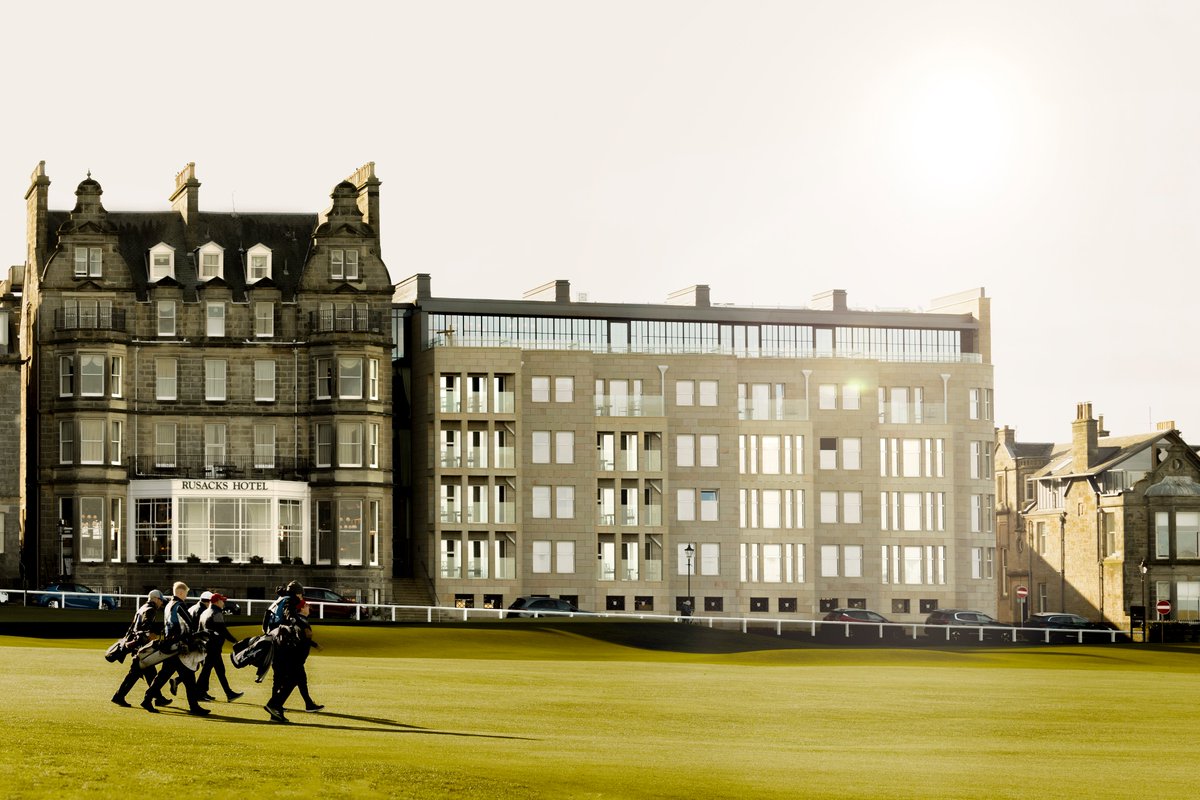 LINKSMagazine's tweet photo. One of America’s most exclusive restaurants is welcoming guests for a seasonal dining experience at @TheHomeofGolf.

Rao’s has opened its first-ever residency outside the U.S. set at the bottom of the Rusacks St. Andrews on the edge of the 18th fairway of the Old Course. Rao’s at Rusacks offers up a curated menu that pairs their iconic dishes with the finest Scottish ingredients, with the restaurant’s characteristic decor adorning the walls including vintage autographed photos and year-round garland and holiday lights. Located in the facility formerly occupied by the One Under Bar, Rao’s at Rusacks will be open until October 10, 2026, lasting through the @dunhilllinks at the Old Course. Dinner is served nightly from 6-10:30pm.