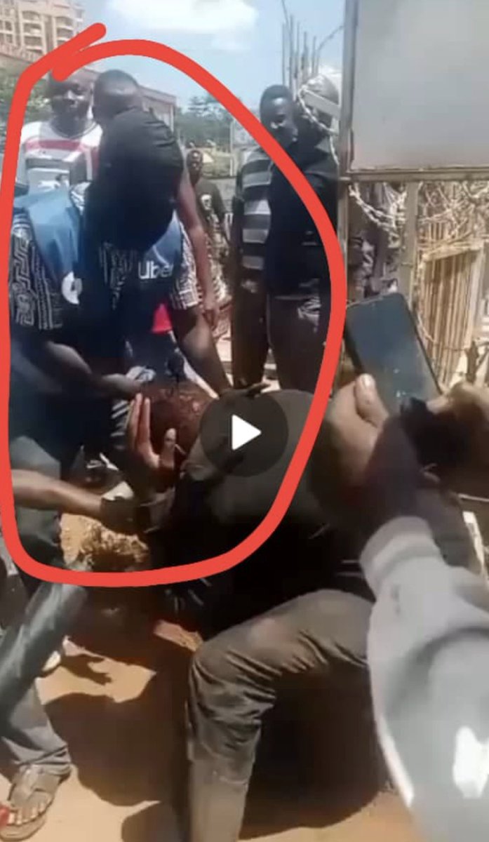 Wassajja_Aiden's tweet photo. Breaking news: Police have arrested yet another suspect in the brutal mob killing of professional rugby player Sydney Gongodyo.

The latest suspect, Kabugo Henry, a 21-year-old boda boda rider from Old Kira-Kisenyi, was arrested in Wandegeya.

I want to sincerely thank the @PoliceUg for acting decisively on this horrifying incident. I also appreciate members of the public who continue to provide crucial information that has helped identify and arrest the suspects captured in the circulating videos and police CCTV footage.

Justice for Sydney must be served in full.