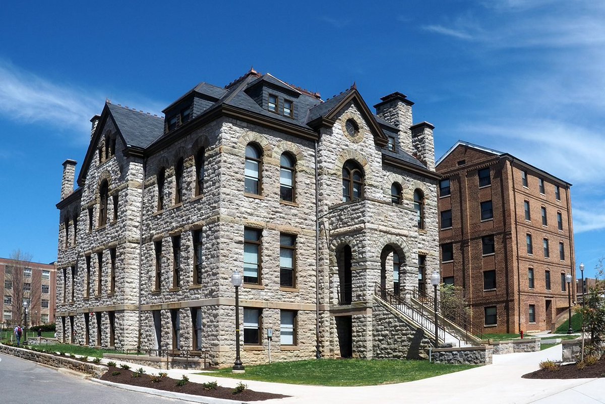 mspringut's tweet photo. TIL Virginia Tech runs their own 40 acre limestone quarry in Blacksburg and the entire campus is built out of this 'Hokie Stone.' https://t.co/diYbdj6Hqj