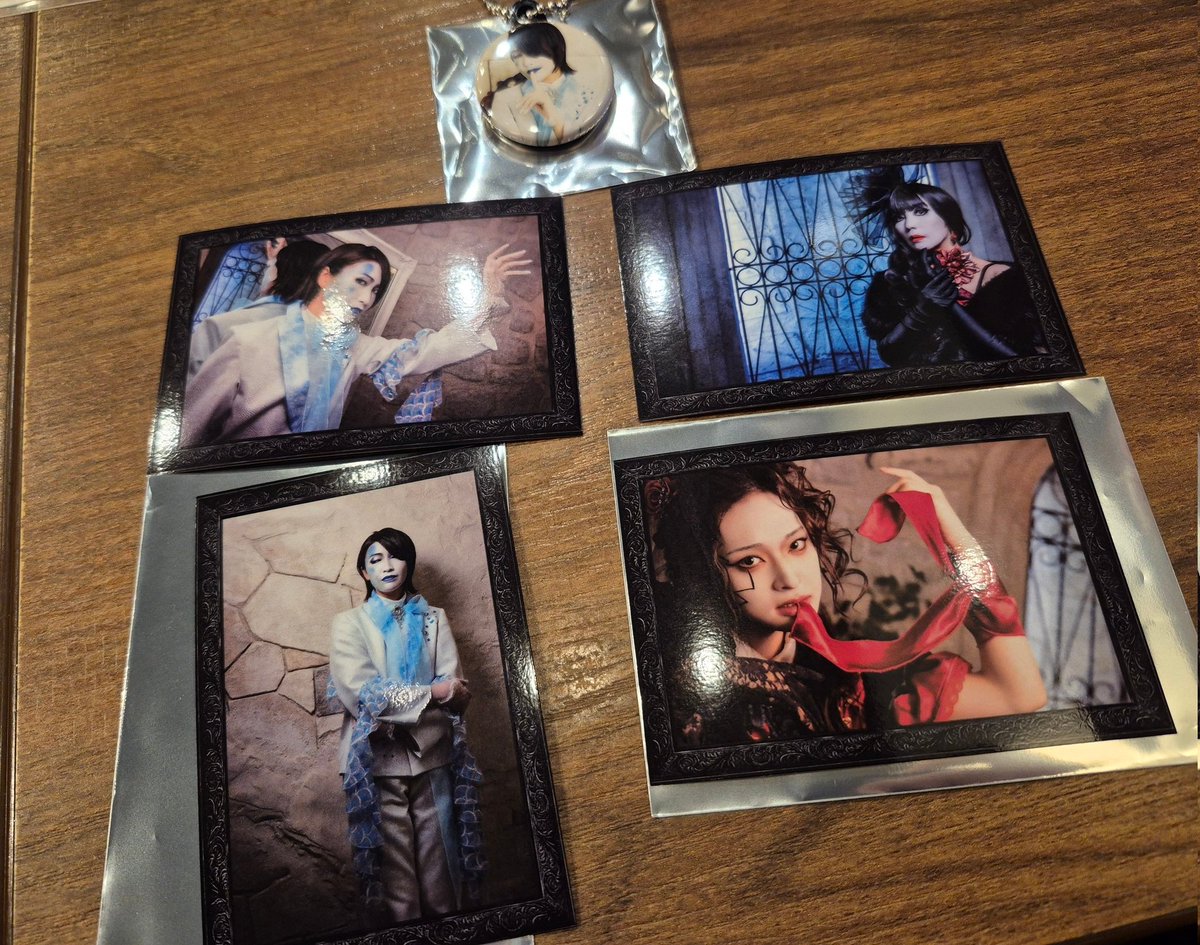 papipupebpm's tweet photo. 【譲渡・交換】進戯団夢命クラシックス 紅の月に導かれシは千年のー トレーディンググッズ
<譲>星元さん、松岡さん、椎名さん
<求>伊藤さん
一先ず各種交換優先で探しております。 https://t.co/xfJ8leEaHB