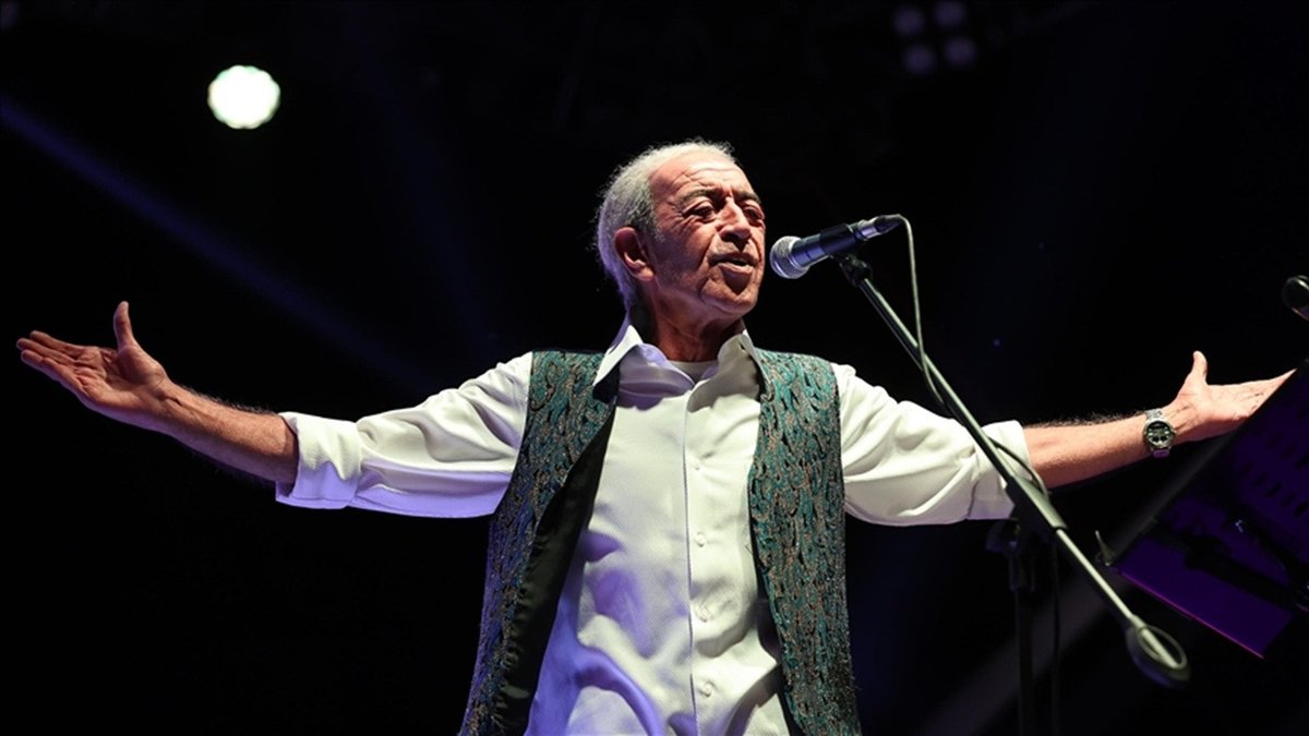 pusholder's tweet photo. Edip Akbayram’ın ailesi, Zülfü Livaneli ve Selda Bağcan, Kılıçdaroğlu yönetimine eserlerinin kullanımına izin vermeyeceklerini açıkladı. https://t.co/4oTz638T4y