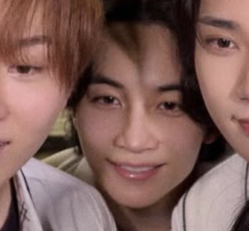 onlyoo_n's tweet photo. 이분아무리봐도 30대아닌것같은데요 
30대가 이렇게귀여워더되는건가요?😁😁 https://t.co/NsO1nkwZD6
