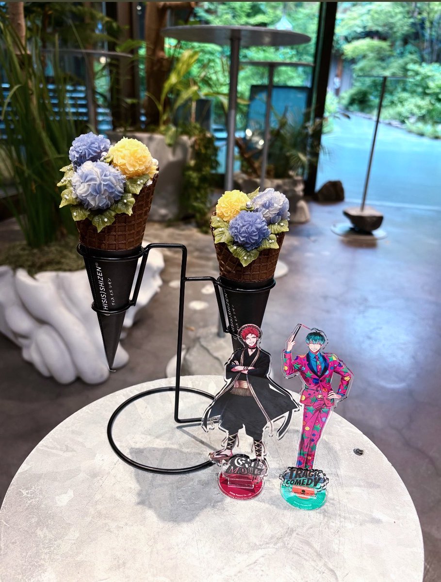 95chax's tweet photo. 紫陽花より簓の主張が激しいねん⬅️
なんやその色の服 https://t.co/W98CXRK3MD