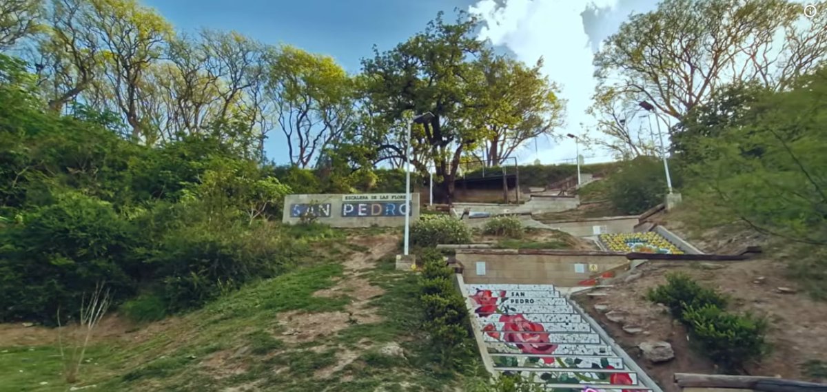 NoticiasR24's tweet photo. El rincón bonaerense que parece sacado de Brasil: escaleras de colores, río y una escapada ideal para el fin de semana https://t.co/6oz8Fd7AnQ https://t.co/eDNJ3tFTFA