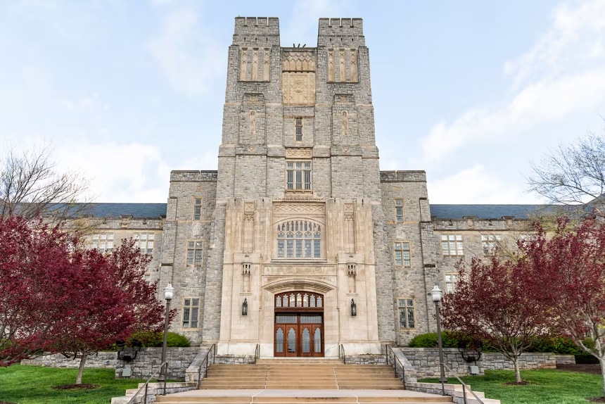 mspringut's tweet photo. TIL Virginia Tech runs their own 40 acre limestone quarry in Blacksburg and the entire campus is built out of this 'Hokie Stone.' https://t.co/diYbdj6Hqj