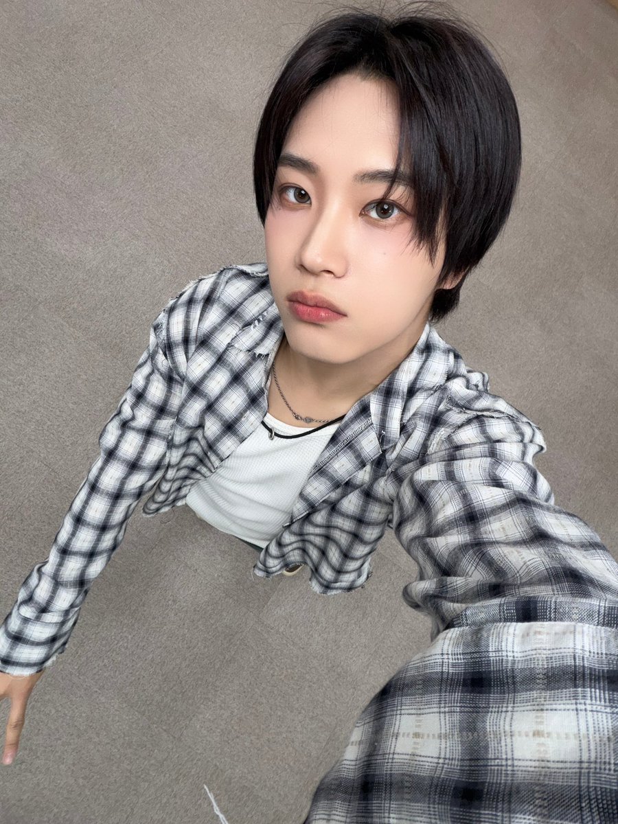 1pyun_'s tweet photo. 씨x 진짜이건아니야………… https://t.co/bXc1Pdemzf