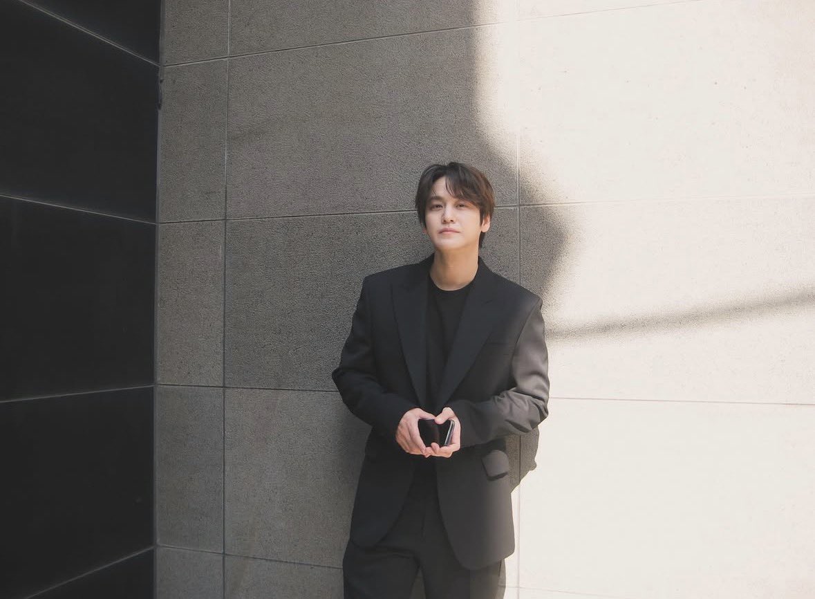 kdrama_menfess's tweet photo. BUSETTTT KIM BUM CAKEP BENERRRRR 🫠🫠🫠 •KDM•

https://t.co/94kI9FKhsk
