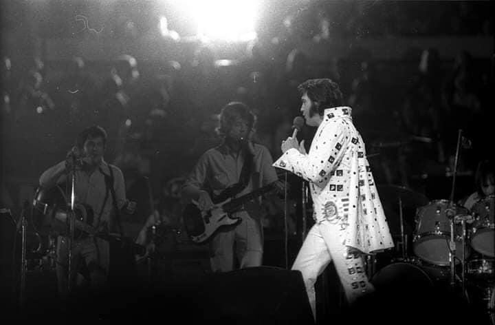 CoryKarma's tweet photo. June 10th 1972 - New York City, NY
8:30PM Show
#Elvis 🎶 #ElvisHistory 🗓 https://t.co/MLe7LHXXUC
