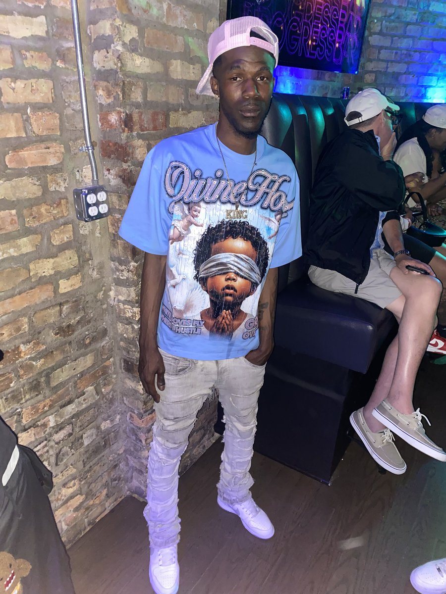 strokeme21's tweet photo. THIRSTY THURSDAY HAPPY PRIDE MONTH BALLS WAS FULL OF LOVE I NEEDED TO RELEASE YOU HEAR THE MOANS 🥜💦💦💦👌🏾 https://t.co/z7EHjwld9q