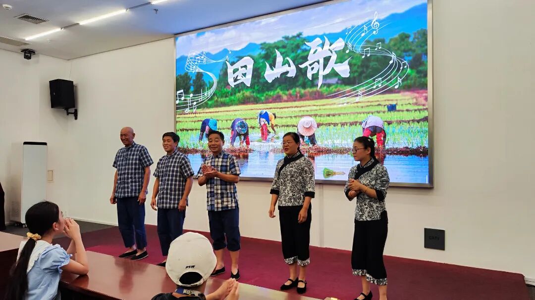 QingpuShanghai's tweet photo. #CulturalQingpu The #IntangibleCulturalHeritage of #Qingpu carries both the shared essence of Jiangnan culture and a uniquely local charm — a vivid living scroll of folk traditions.

Among them, Qingpu farm songs stand out. As a branch of Wu songs, it was sung by farmers while weeding and tending rice paddies. With a call-and-response style (one lead singer, many answering), its tune rises high and bright, while the lyrics hold the honesty and depth of farming life. These songs capture the labor and joy of Qingpu's people, passed down as an intangible cultural heritage. #music #culturalheritage