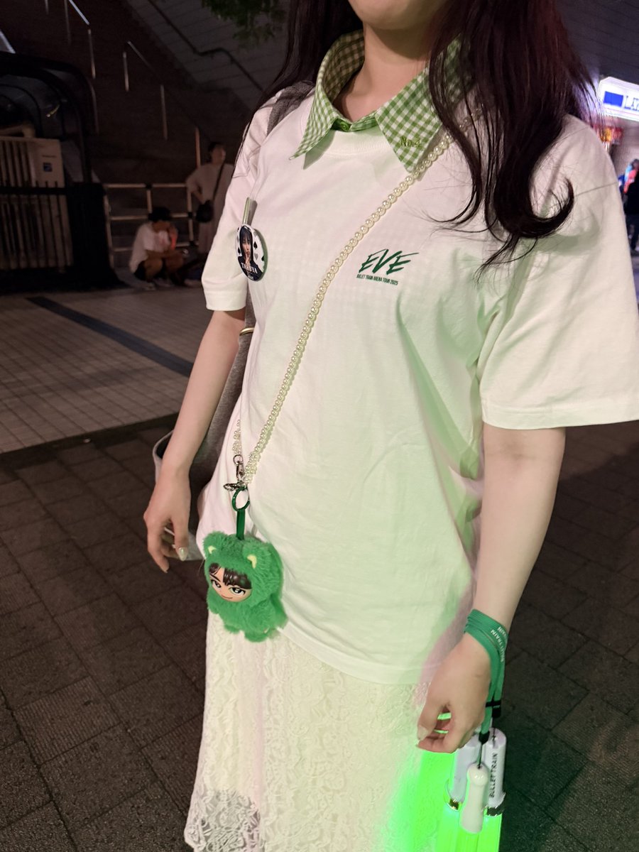 star4__8's tweet photo. @nekochan2032 こちらの服装です。 https://t.co/DqhihuWuu5