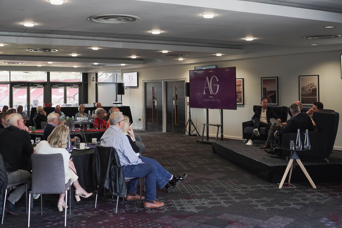 ashtongatestad's tweet photo. Yesterday’s Fans’ Forum with the CEOs.🎤

An engaging Q&amp;A session covered topics including:
💭 Reflections on the 2025/26 seasons
👔 The appointment of a new Bristol City Manager and Sporting Director
🥂 Developments in Ashton Gate’s hospitality for 2026/27 https://t.co/eQiv8GW2Fg
