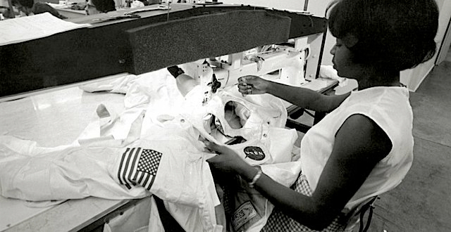 sam_kean's tweet photo. In the 1960s, NASA needed better spacesuits. So they turned to the one firm on earth capable of meeting their strict standards: the Playtex underwear company. Season finale—and a glimpse at my new book—below!
https://t.co/a4N90CG7kS https://t.co/CxtL3vZh4F