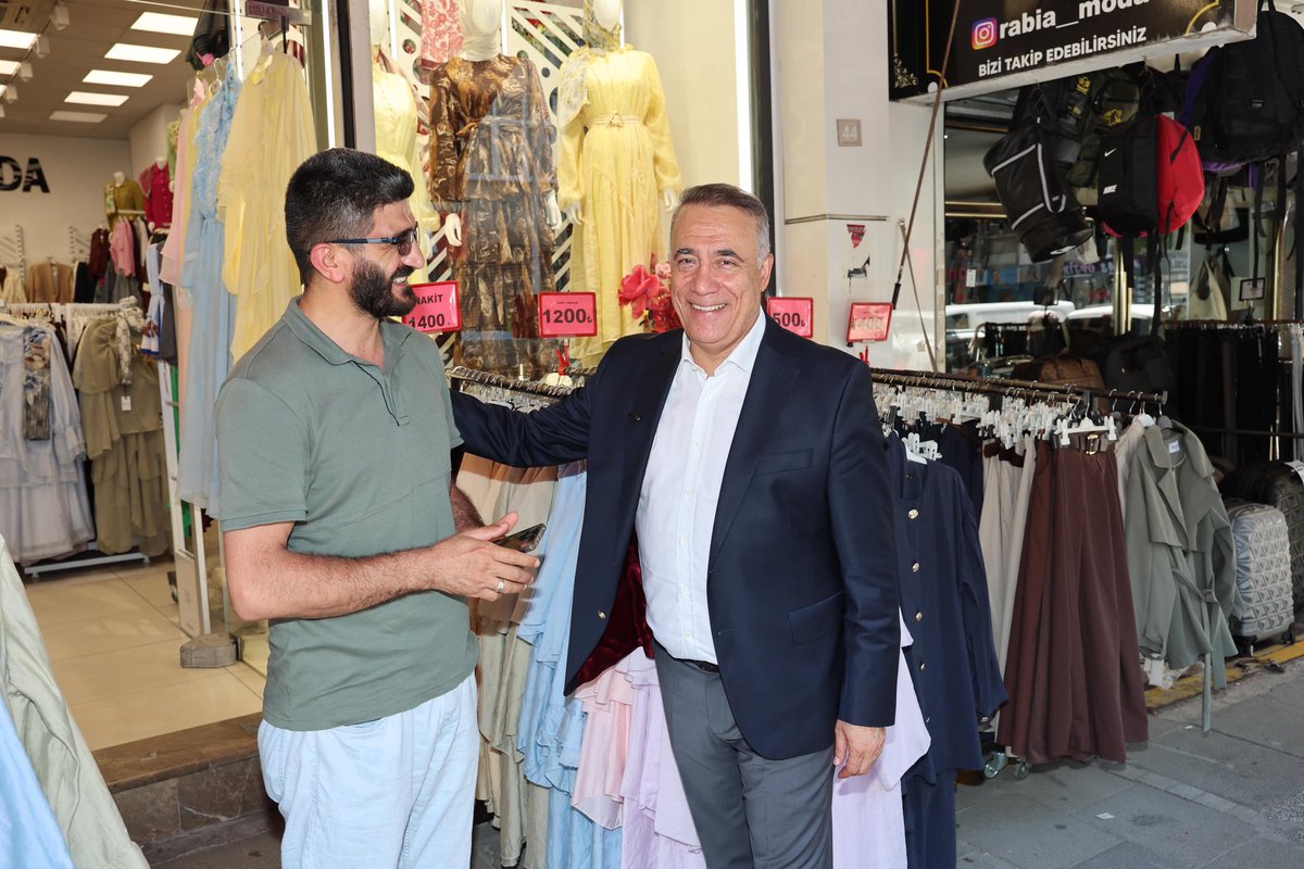 avadursun's tweet photo. Cebeci Mahallemizde esnaflarımız ve komşularımızla bir araya geldik, samimi sohbetlerine ortak olduk 😊

Rabbim birlik ve beraberliğimizi daim, kazançlarını bereketli eylesin. https://t.co/A7AJ6fhIQQ