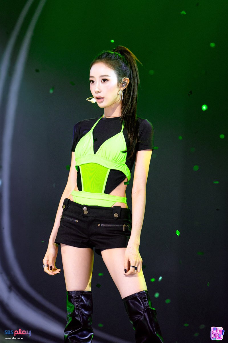 gisellegallery's tweet photo. 260607 인기가요 현장포토

LEMONADE #지젤

#에스파 #aespa #GISELLE #ジゼル https://t.co/etWGv5Rnk2