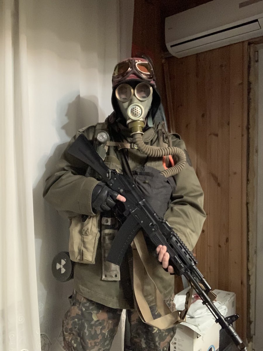 shepardN2B's tweet photo. hey guys what do you think about my stalker outfit? https://t.co/rs3Fy6V7sp