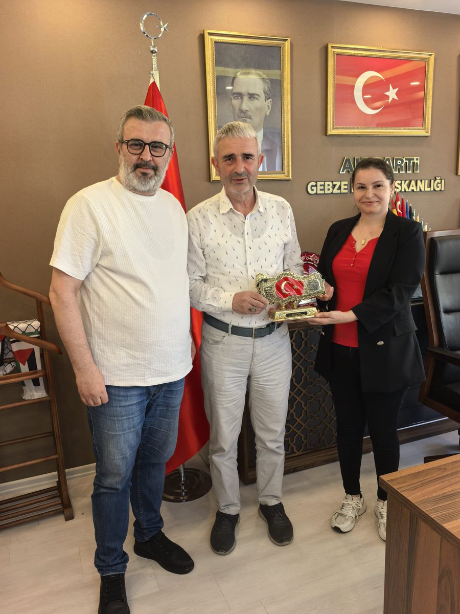 GebzeAk's tweet photo. İlçe Başkanımız Recep Kaya’ya yapmış oldukları nazik ziyaret ve davetlerinden dolayı; Anibal Medya Gurubu İfran Yormaz ,Leyla Altunbaş Yormaz ve ekibine teşekkür ederiz.

#AkPartiGebze https://t.co/KG2pKwjA1G