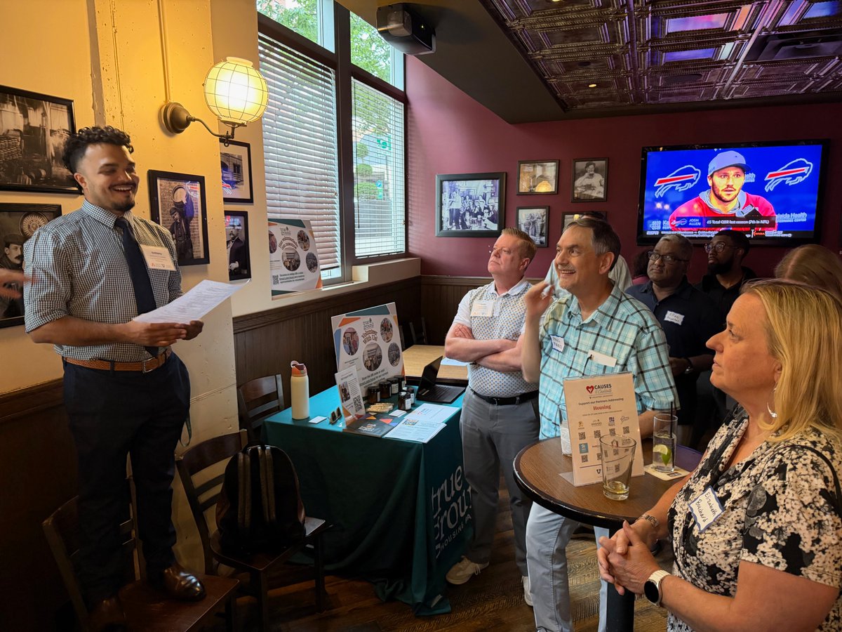 volarlington's tweet photo. Last night, we enjoyed connecting with civic-minded individuals for our #causesandcocktails event focused on housing. Thank you to everyone who joined us to learn about our partners and ways you can help. https://t.co/sOPG3bZxGG