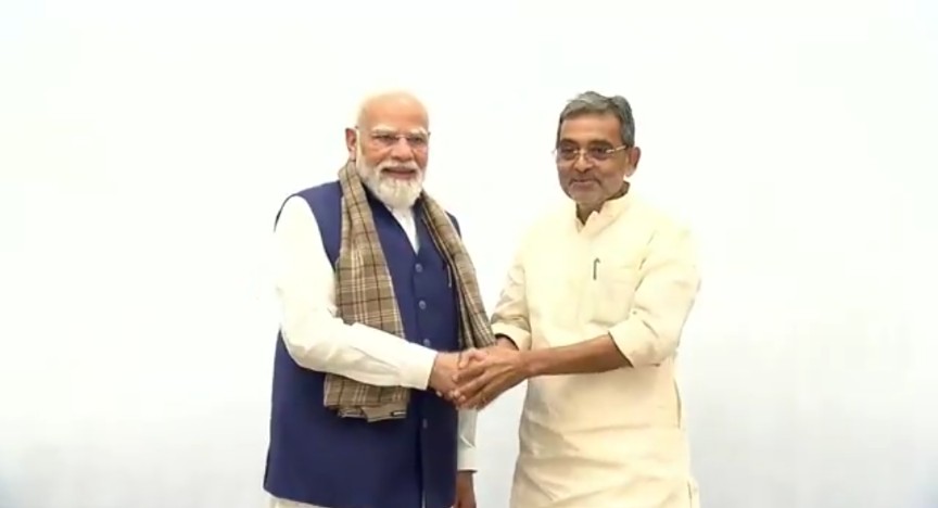 dhirajvoice's tweet photo. देश के सबसे लंबे समय तक सेवा देने वाले निर्वाचित प्रधानमंत्री बनने पर बिहार एनडीए के नेताओं ने पीएम मोदी को दिल्ली में बधाई दिया।
@SanjayJhaBihar @VijayKChy @iChiragPaswan @jitanrmanjhi @UpendraKushRLM @news4nations
#NarendraModi #Bihar #NDA #BJP #JDU #LJPR #HAMS #RLM https://t.co/U91ly9hgow