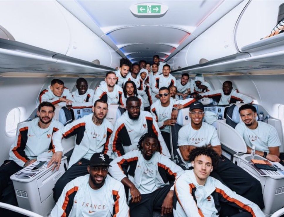 MJAQUET's tweet photo. ALLEZ LES BLEUS 💙🤍❤️ https://t.co/OymLSGsNGn