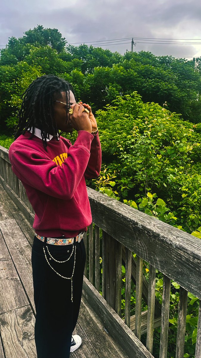 _gmgp_'s tweet photo. Rate these pics #fashion #ptso #inspo #outfit #Photography #PhotoOfTheDay #PortraitPhotography #Portrait #Aesthetic #Vibes #NaturePhotography #Nature #Outdoors #MoodyGrams #ExplorePage #StreetStyle #StreetFashion #Fashion #MensFashion #OOTD #StyleInspo #CasualFit #Vans #SelfPortrait #Lifestyle #Creative #ContentCreator #Visuals #Cinematic #PhotographyLovers #ArtOfVisuals #CreateExplore #VisualAmbassadors #DiscoverUnder10K #YoungCreator #HighSchoolLife #SeniorYear